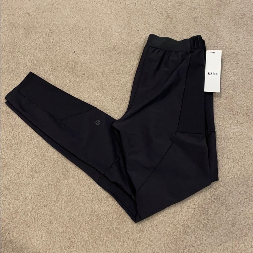 Lulu Lemon Esker Tight